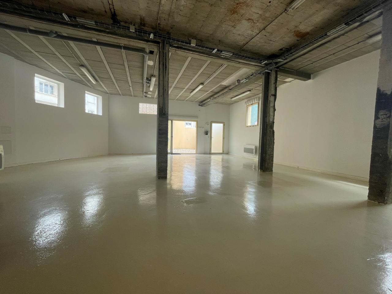 Local d'activité Ivry-sur-Seine 89m² Location local d'activité Ivry-sur-Seine Val-de-Marne OLACT2420133 2